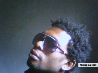tht guy na bada guy - click for next photo
