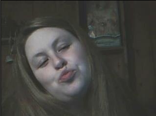 Wanna Kiss???? - click for next photo