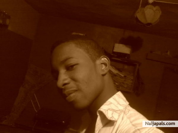 datz what it is wen yhu luk ina mirror - click for next photo