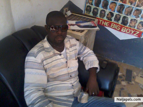  - click for next photo
