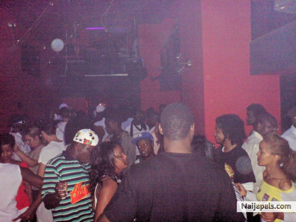 Saturdays @ Lift, 7-8 in d MORNING... (& d Party just Get Started...Till 10-11) - click for next photo