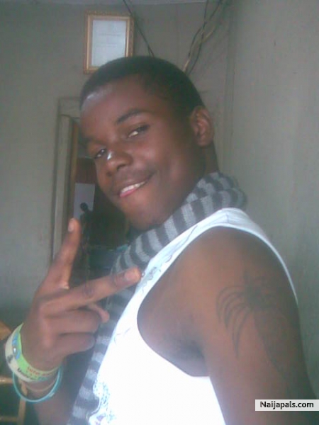 Nino brown - click for next photo