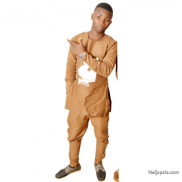 ADEZY TOH BAD - click for next photo