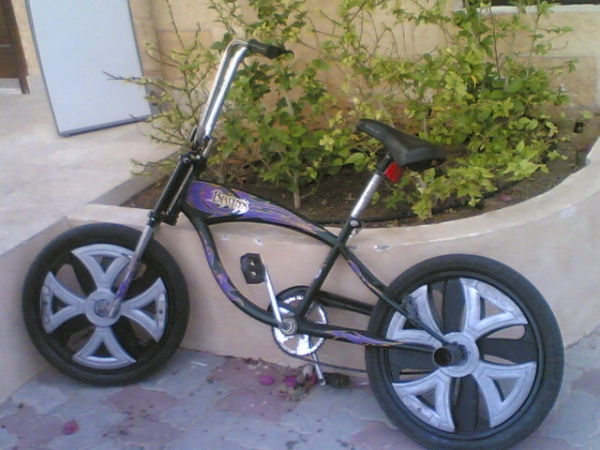 dats ma bike y' all,cost me 500$............yah dats rite,500$ - click for next photo