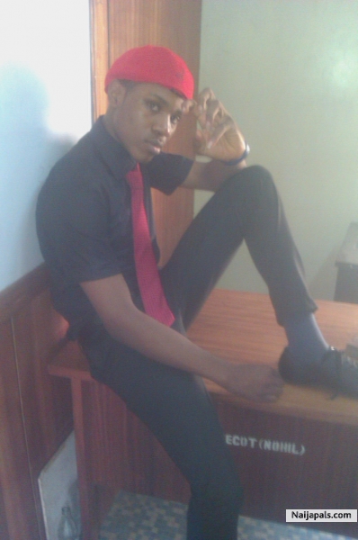  - click for next photo