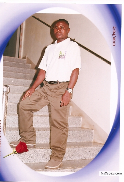 - click for next photo