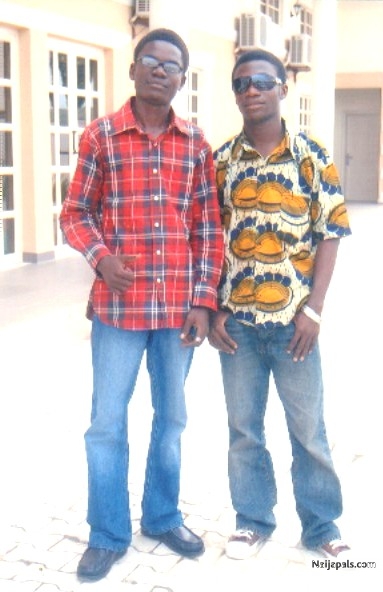  - click for next photo