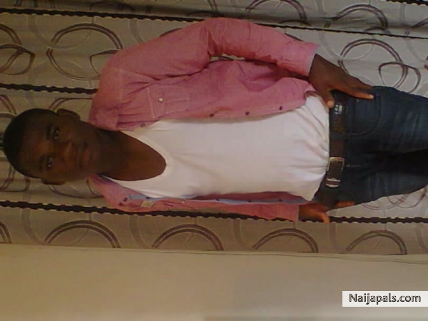 TEE CLEMONS - click for next photo