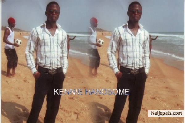 KENNIE HIMSELF - click for next photo