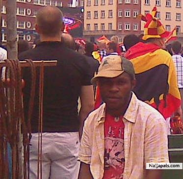  - click for next photo