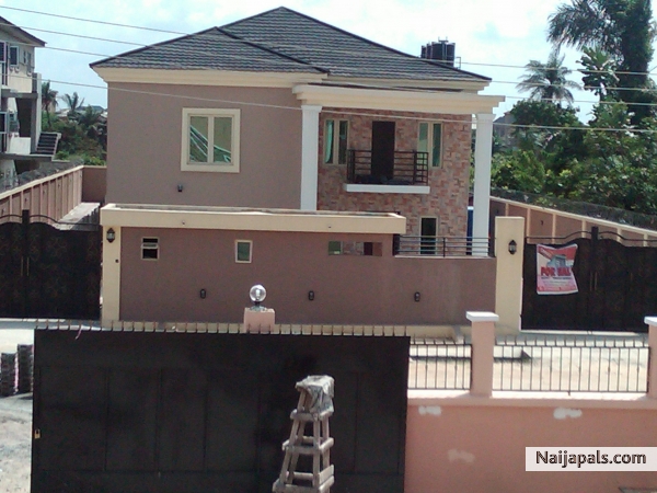 Thnkin of buyinsellin or Letting a property in Lekki lagos ,we will asist you , choose the best area, finding & inspecting the property, verifying the property documents, acquiring the property. CALL:08032394162. BBPIN:30EAA3B1 - click for next photo