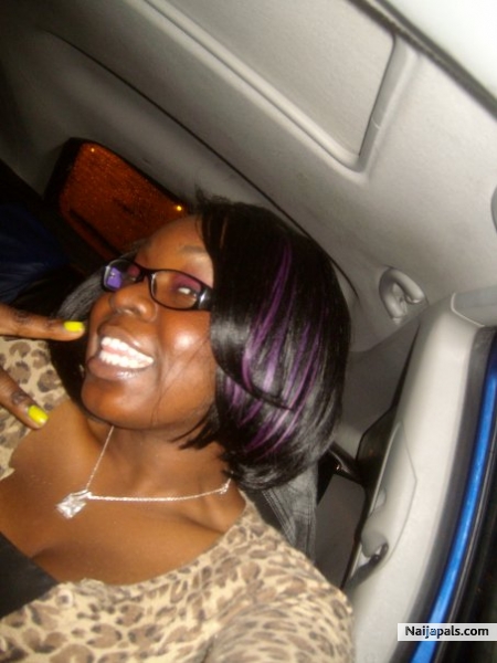 Funky girL - click for next photo