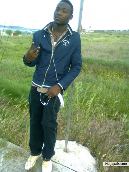  - click for next photo
