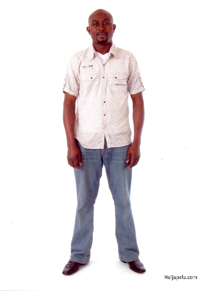  - click for next photo