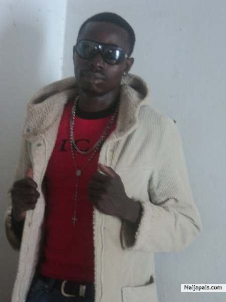  - click for next photo