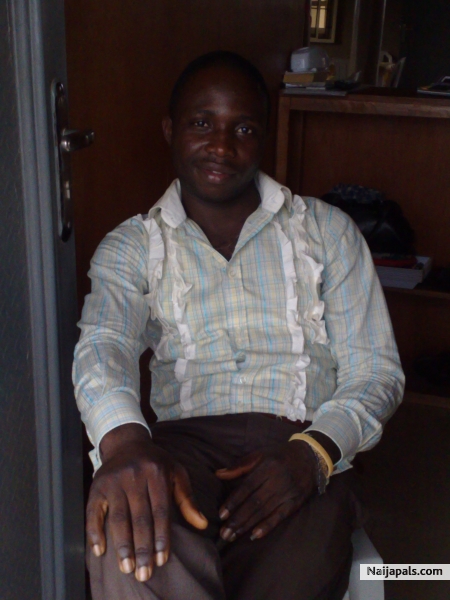  - click for next photo