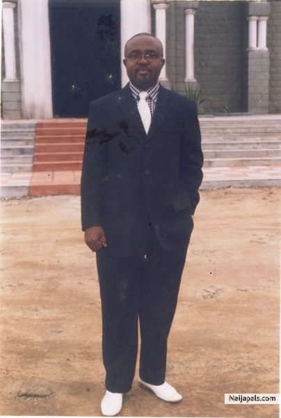  - click for next photo