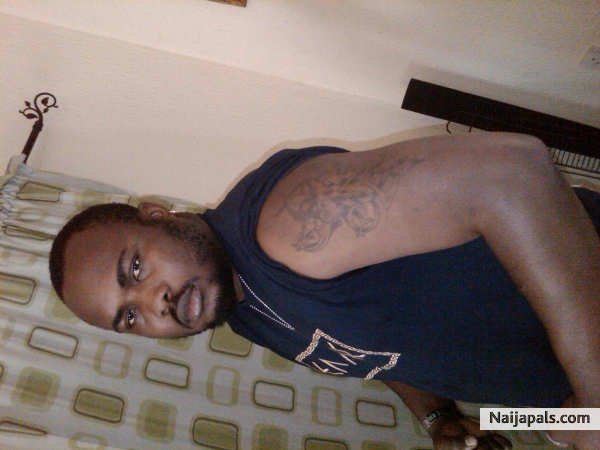 NICOS T OWIE MY BOO! - click for next photo