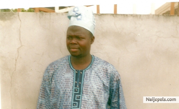 salam - click for next photo