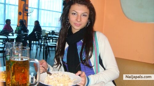  - click for next photo