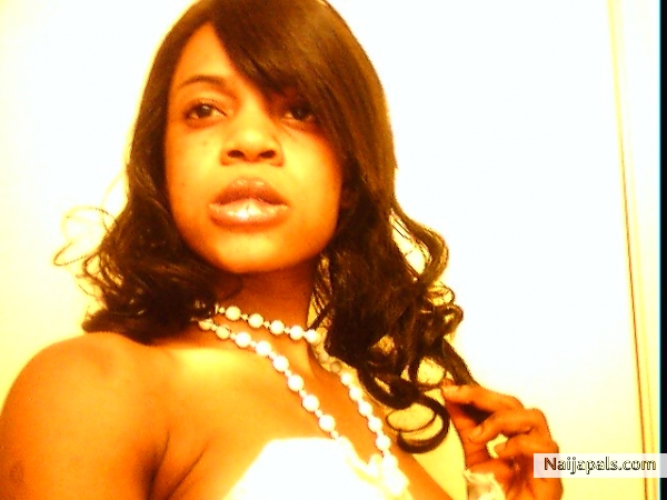 lovetta - click for next photo