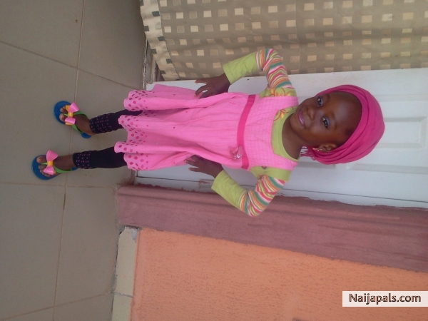 sisi ologe - click for next photo
