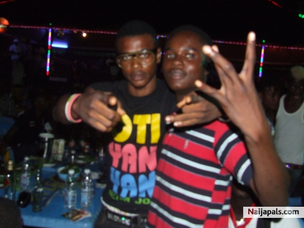 dejhiano with slim-joe baba - click for next photo