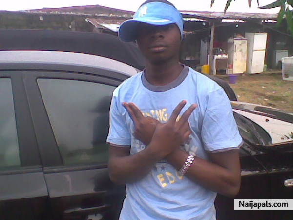  - click for next photo