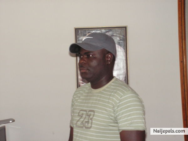  - click for next photo