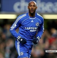 otu e no sabi play ball bt he dey my club sha - click for next photo