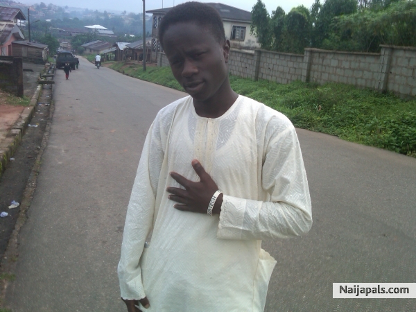  - click for next photo