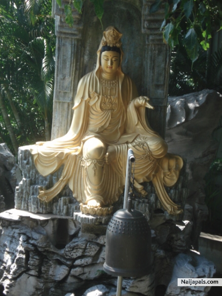 WisHinG BudDhA - click for next photo