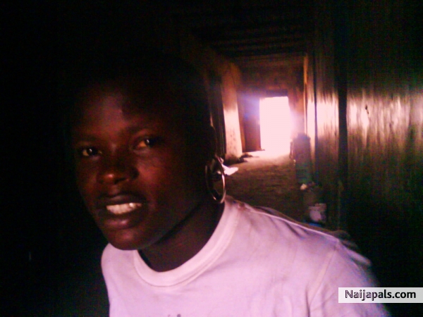  - click for next photo