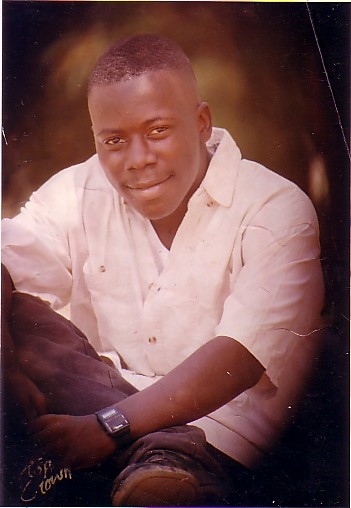 Gabo dey cool out - click for next photo