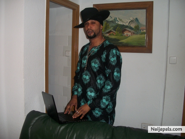  - click for next photo