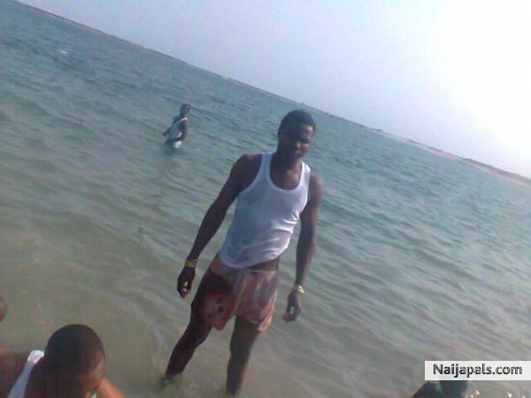  - click for next photo