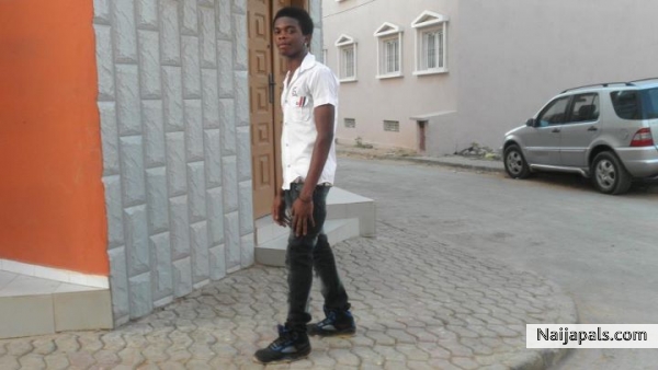  - click for next photo