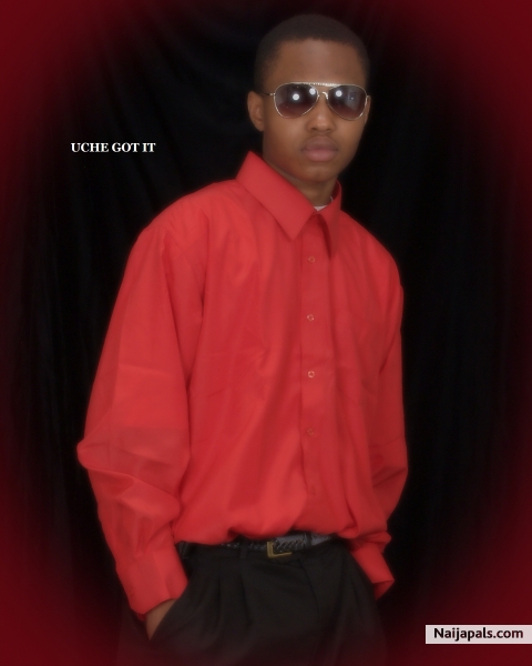 ME TAKINGPICTURES FOR A MODEL AGENCY - click for next photo
