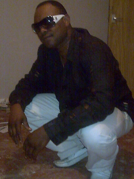  - click for next photo