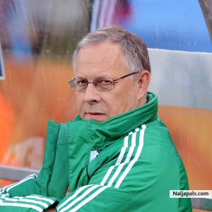 What a gr8 coach full of determination...lol! - click for next photo