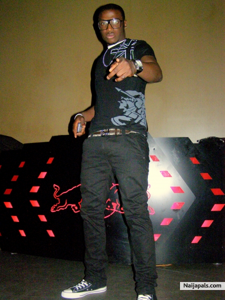  - click for next photo