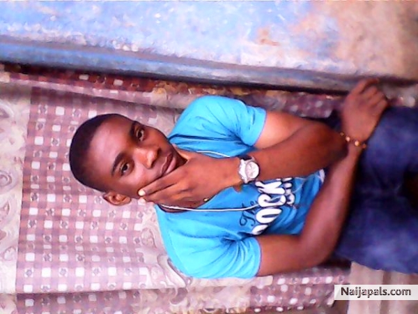 backupmyte with Menumo Entertainment - click for next photo