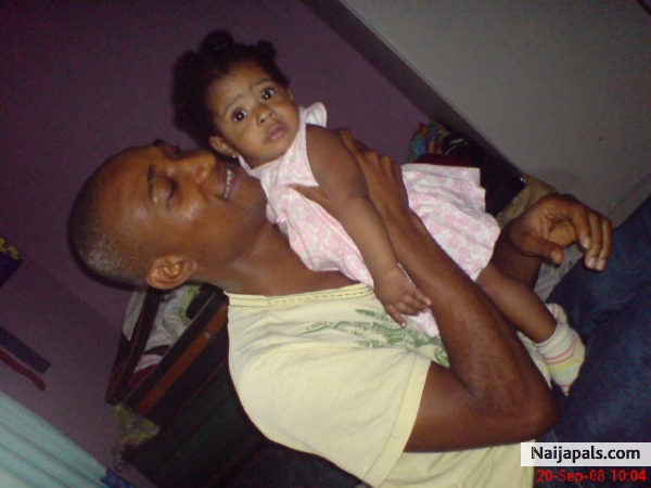 Isn' t she cute..... - click for next photo