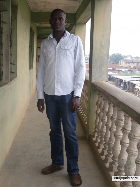ajagungbade1 - click for next photo