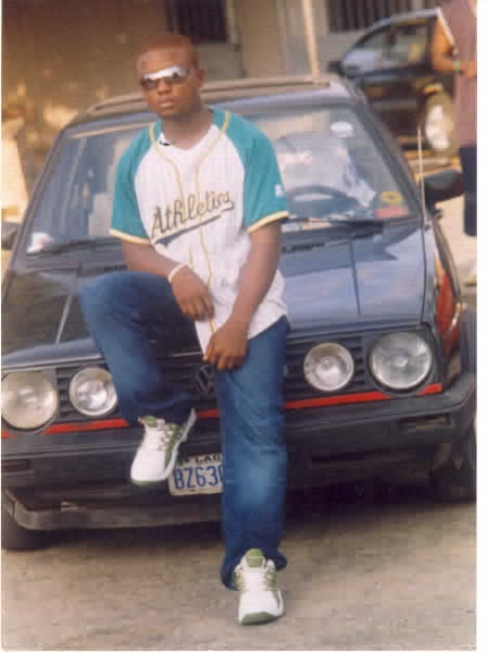 i am cool,real n loving,just halla at mr if u want to know me - click for next photo