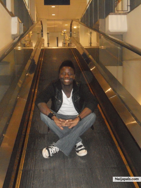  - click for next photo
