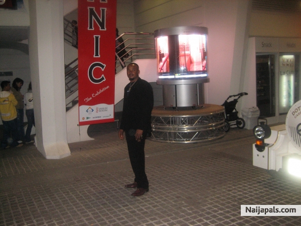  - click for next photo