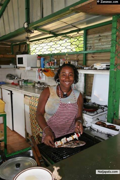 A Social Media Kitchen KInd. - click for next photo