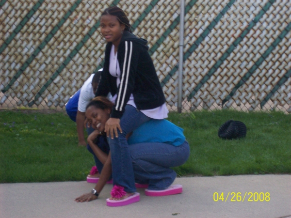 mi nd my big sister - click for next photo