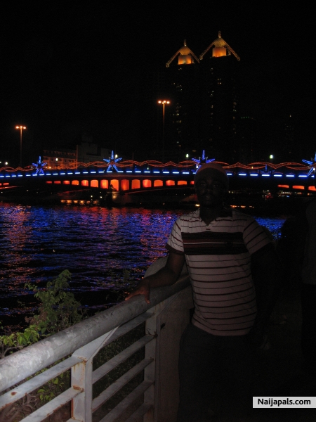  - click for next photo